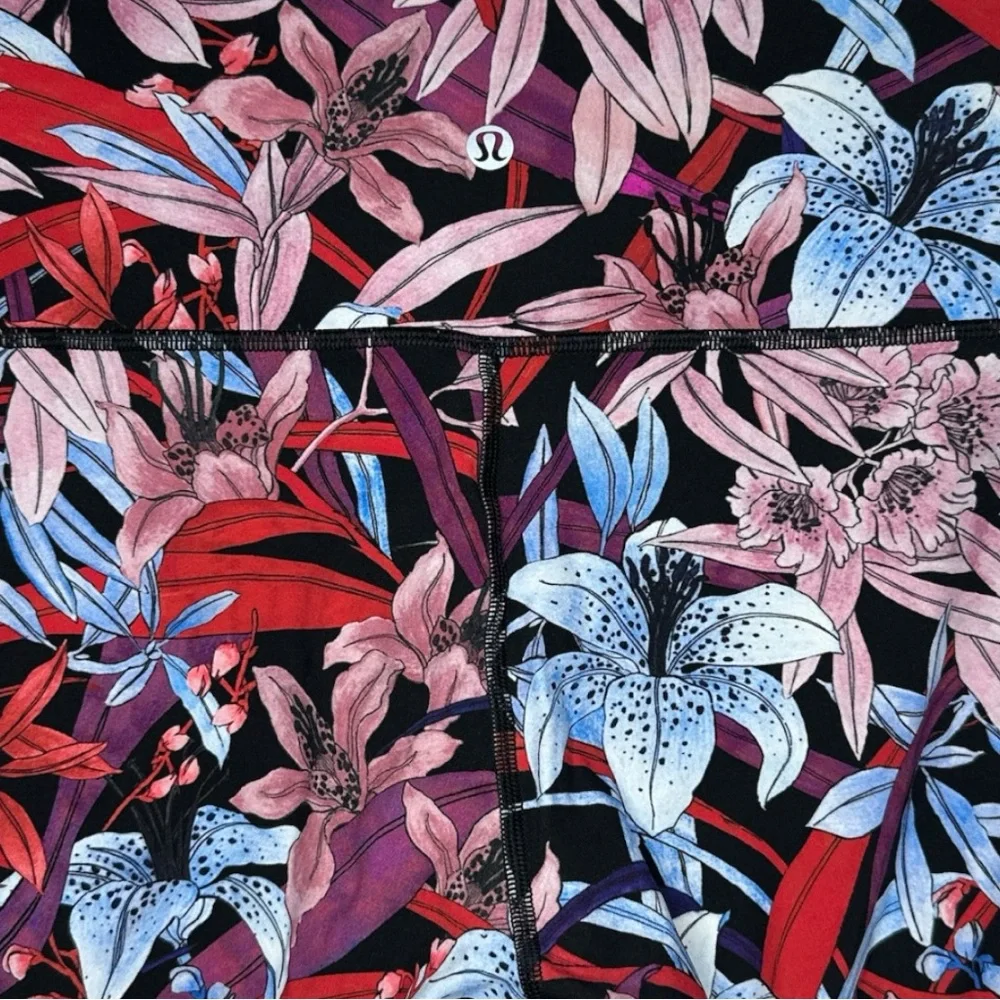 Lululemon Crop Leggings Lush Lillies Size 8